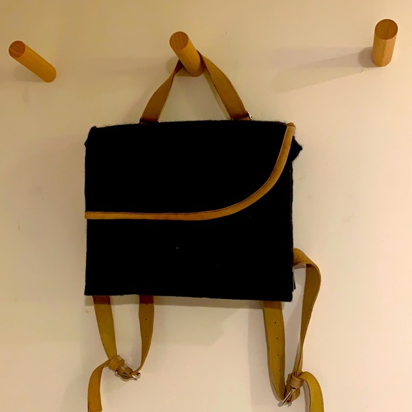 Felt Bag with leather trim - Picture 1 of 5